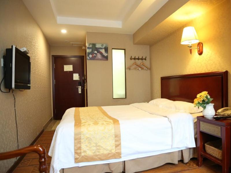 GreenTree Inn Heilongjiang Harbin Zhongyang Street Business Hotel Buitenkant foto