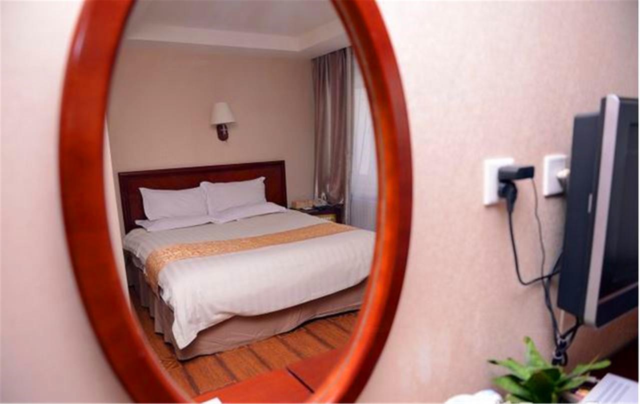 GreenTree Inn Heilongjiang Harbin Zhongyang Street Business Hotel Buitenkant foto